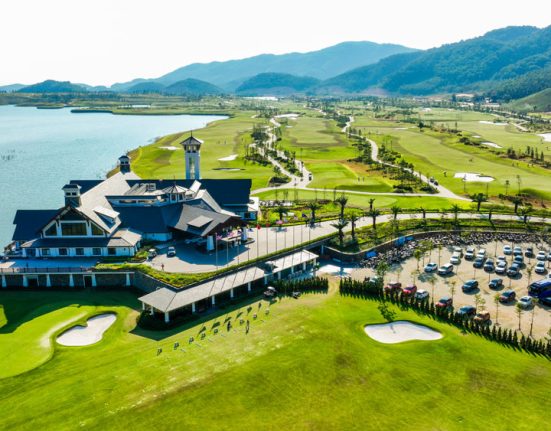 Sân golf Thanh Lanh kì quan của Miền Bắc