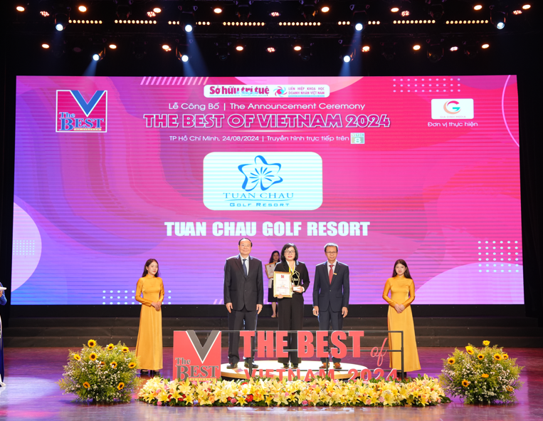 Lễ trao giải The Best of Vietnam 2024 với sự tham gia của Sân Golf Tuần Châu.