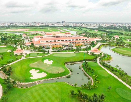 sân golf long biên