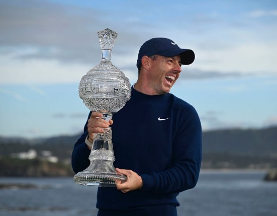 Rory McIlroy Tỏa Sáng Tại AT&T Pebble Beach Pro-Am: Chiến Thắng PGA Tour Thứ 27