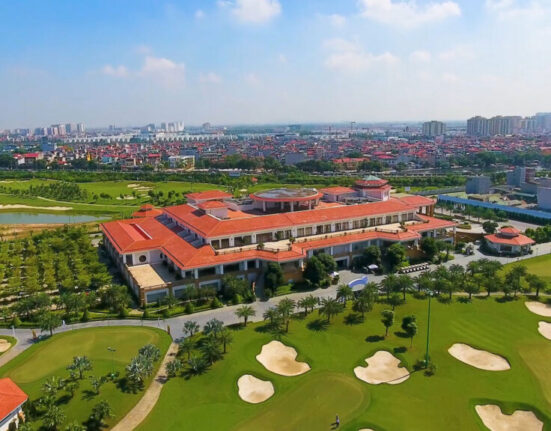 Sân golf Long Biên Golf Course