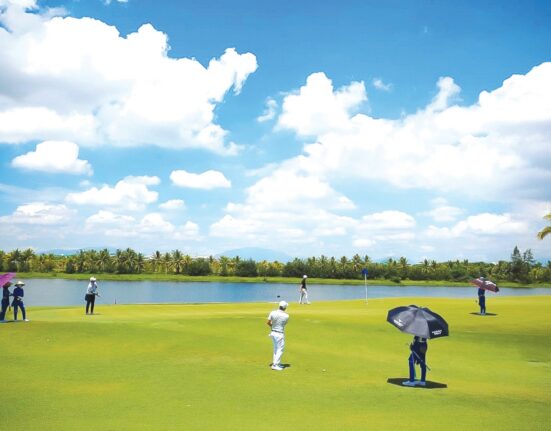 golf ngay nay da tro thanh mot phan quan trong trong chien luoc phat trien du lich cao cap cua nhieu quoc gia 1