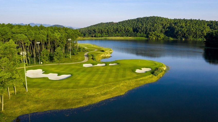 Tràng An Golf & Resort