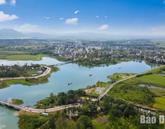 Sân golf Buôn Đôn