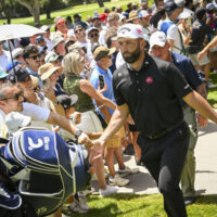Jon Rahm top 10 thế giới