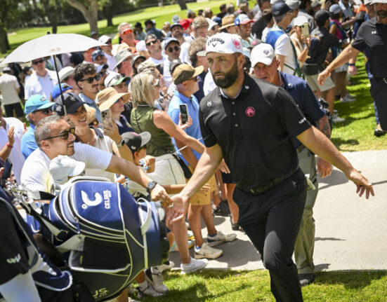 Jon Rahm top 10 thế giới