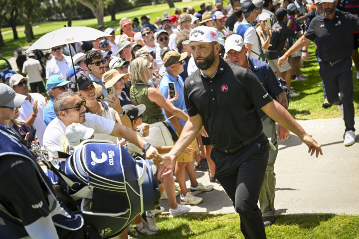 Jon Rahm Trở Lại Top 10 Thế Giới: Bước Ngoặt Từ LIV Golf 1 Jon Rahm top 10 thế giới